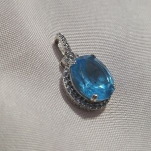 925 Sterling Silver Pendant Blue Topaz
